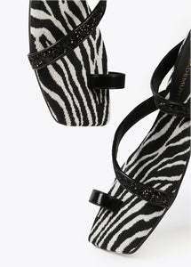 Sandalo con stampa animal print e cinturini brillanti - Lola Casademunt