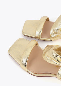 Sandalo con tacco metallizzatte - Lola Casademunt