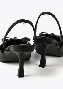 Scarpa con tacco dettagli metallici - Lola Casademunt